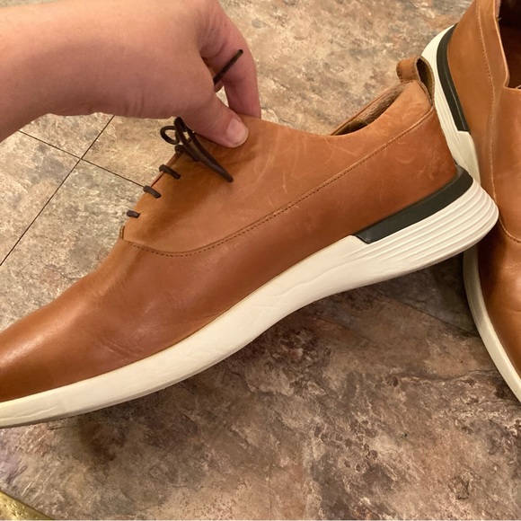 Wolf and Shepherd Shoes Wolf And Shepherd Tan Honey Leather